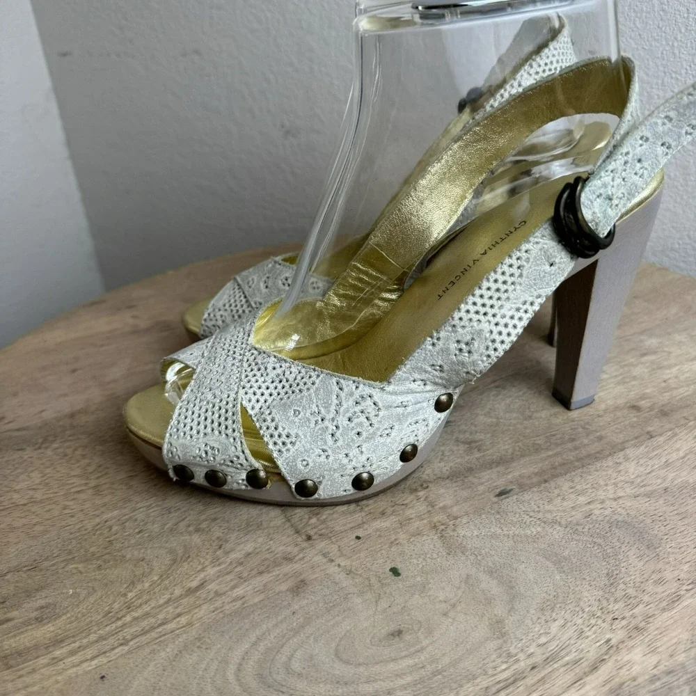 Cynthia Vincent Womens Peep Toe Slingback Wooden Platform Heels Sz 9 Puple White